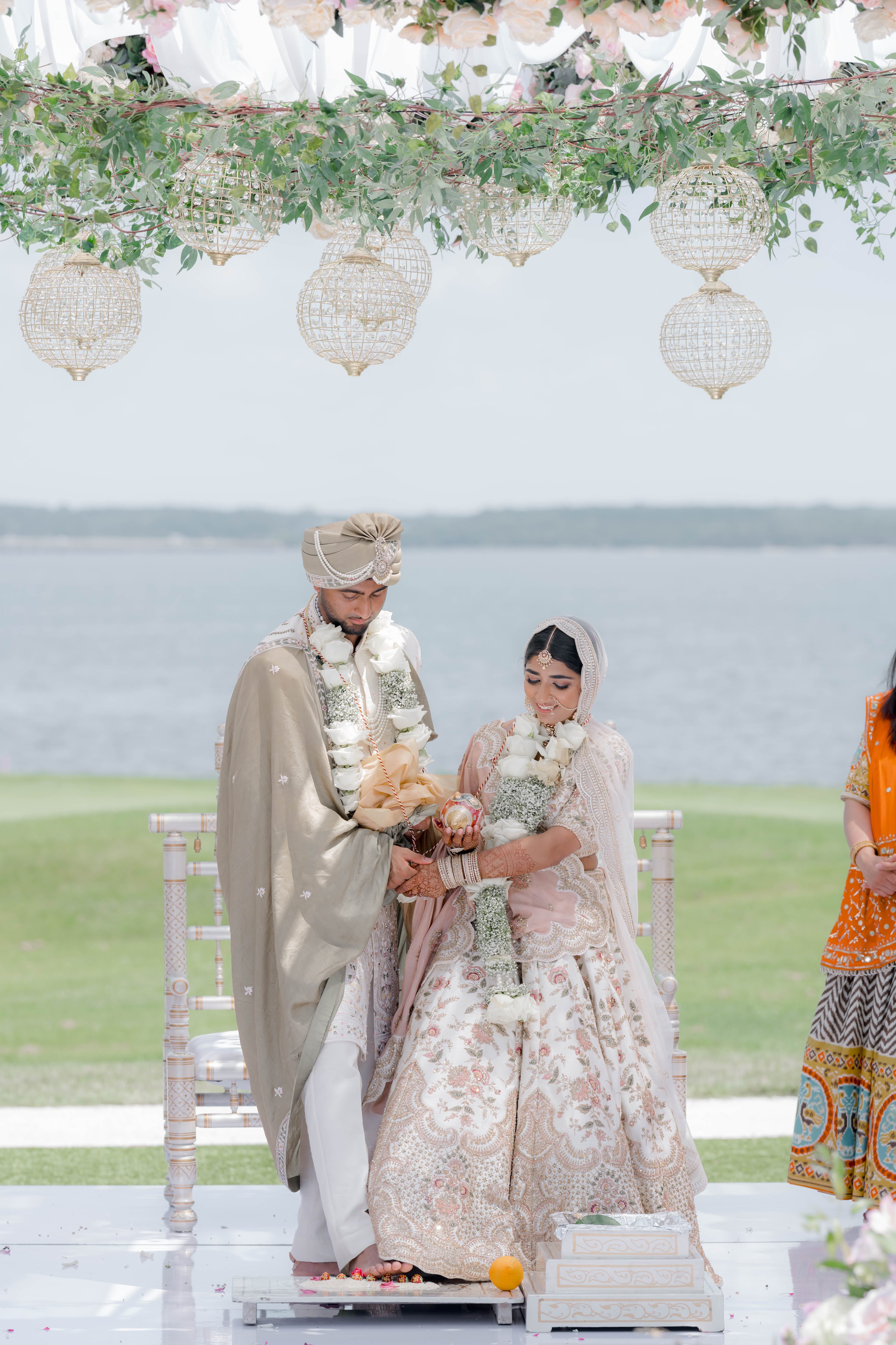 Shaina & Niket Wedding Image 17
