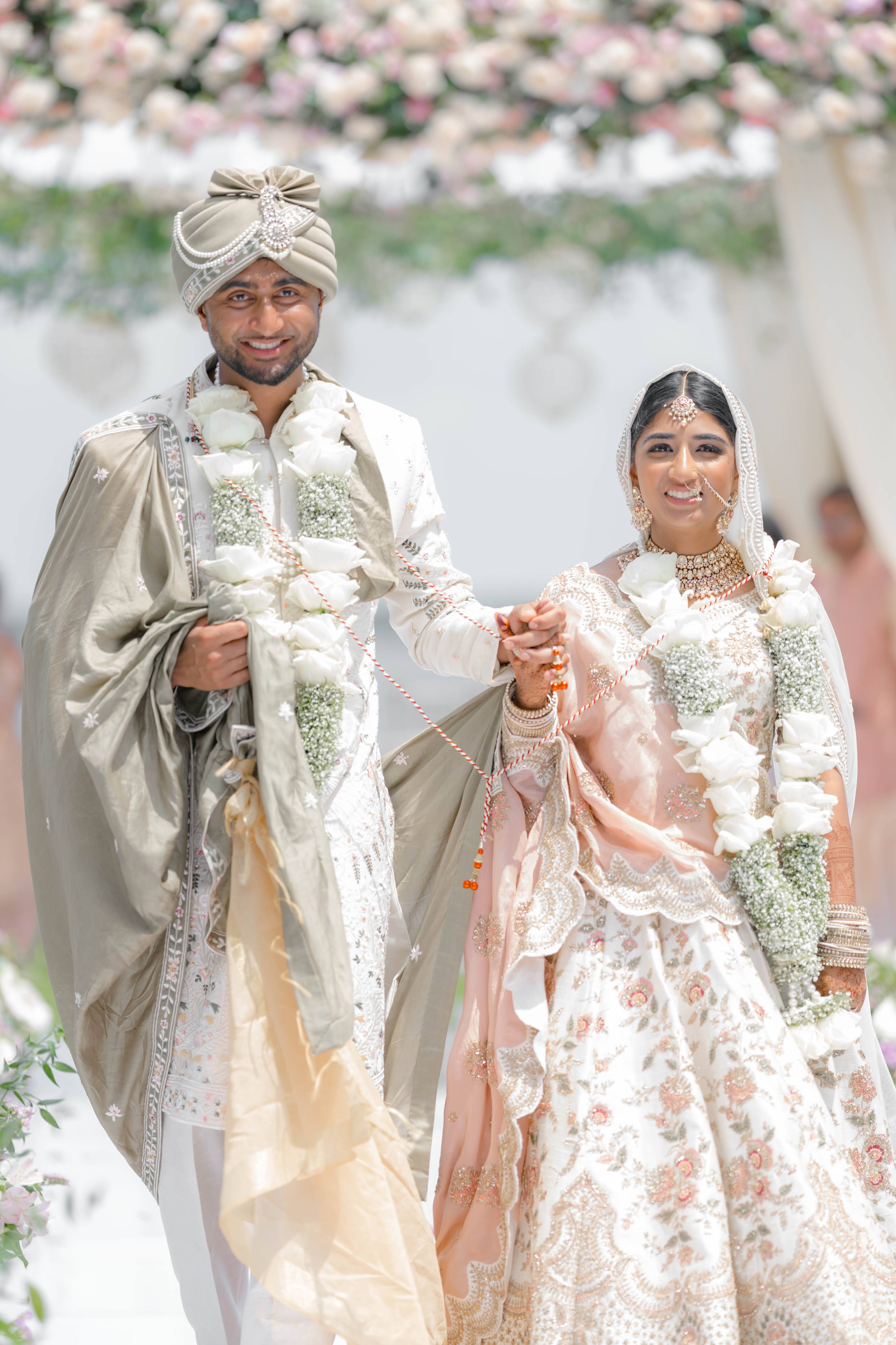 Shaina & Niket Wedding Image 15