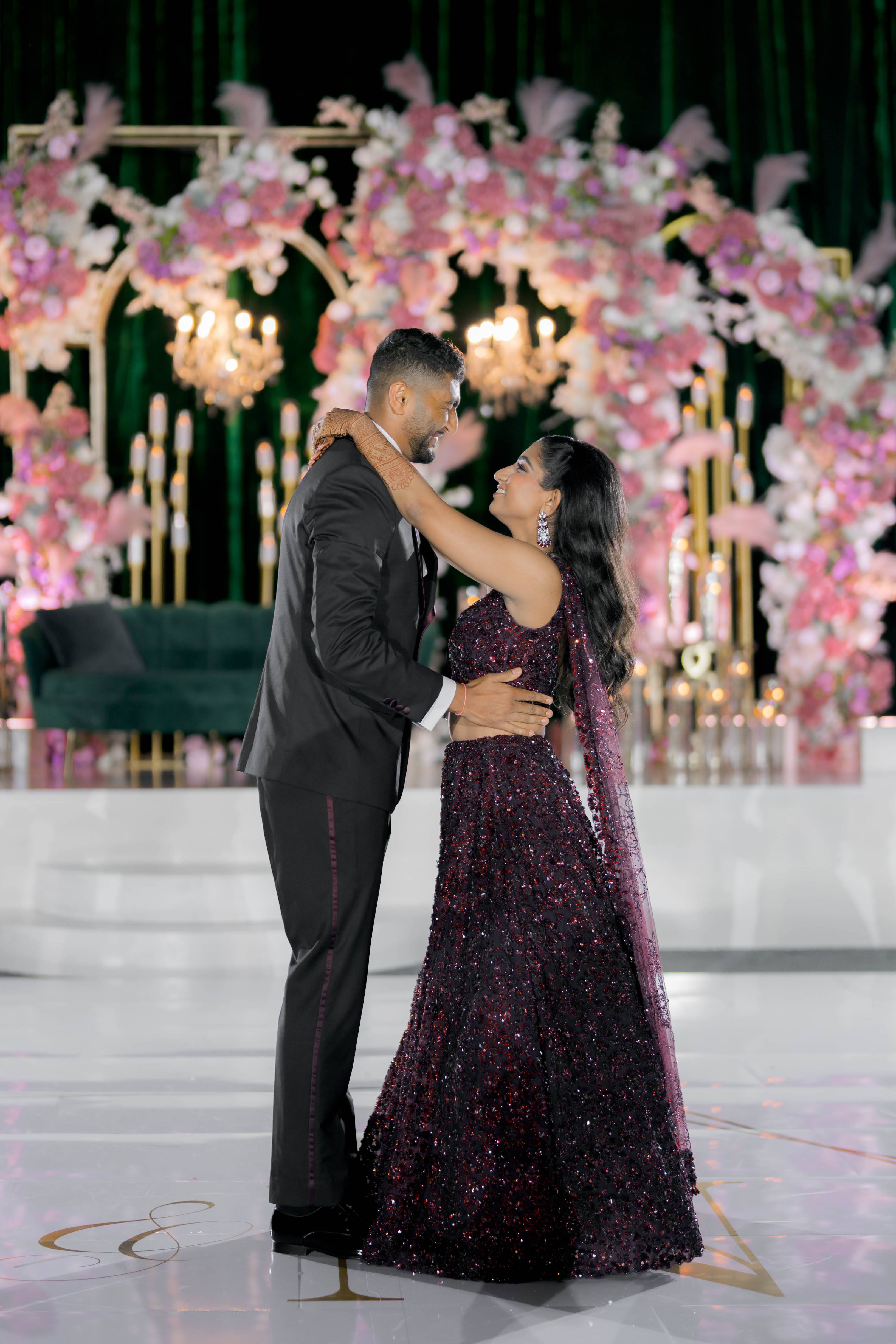 Shaina & Niket Wedding Image 11