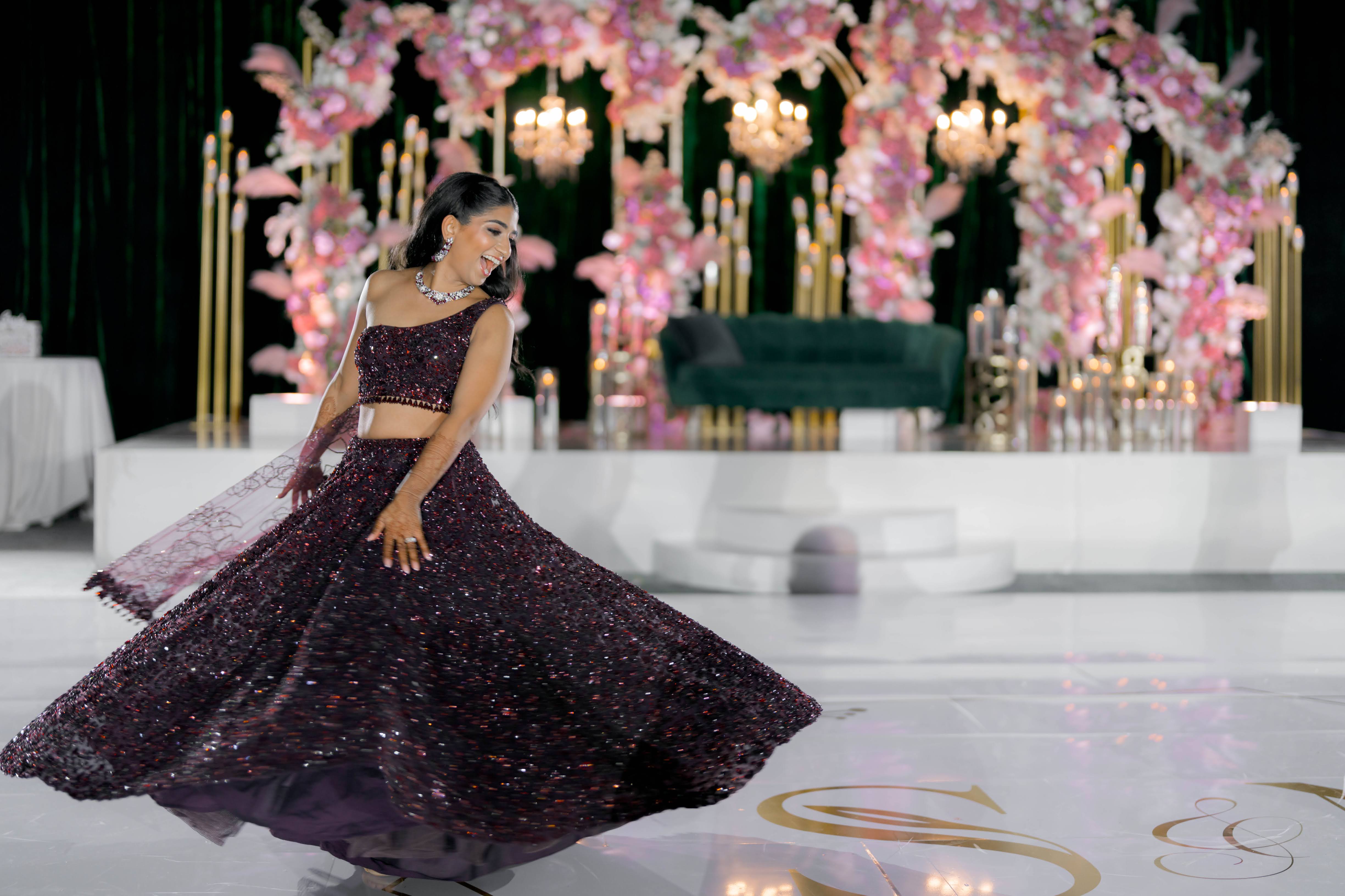 Shaina & Niket Wedding Image 10