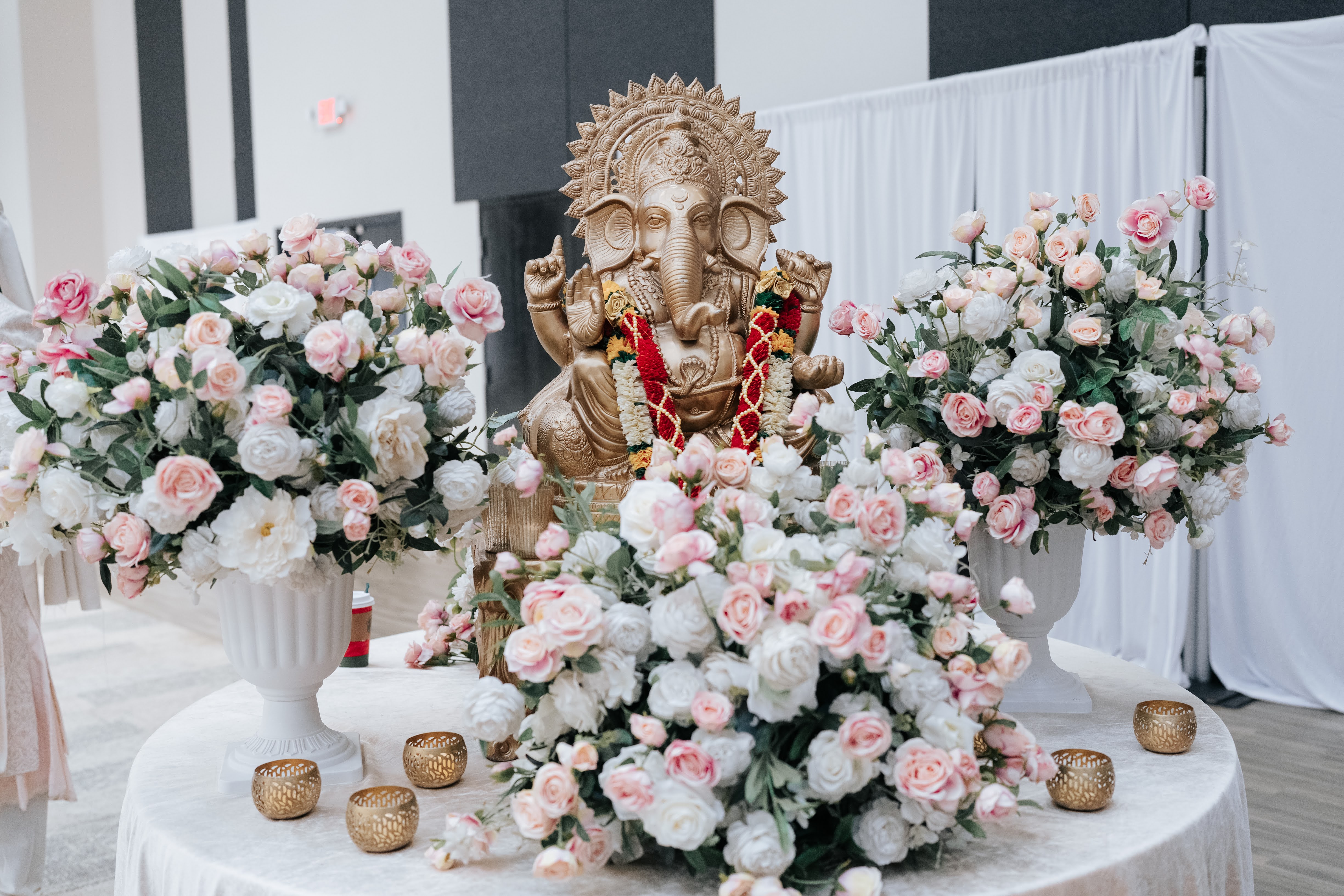 Arti & Darshil Wedding Image 27